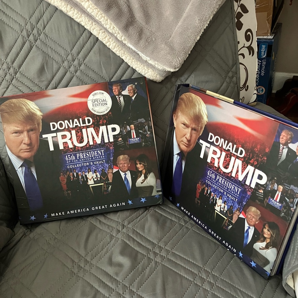 Donald Trump Special Edition Set - Black